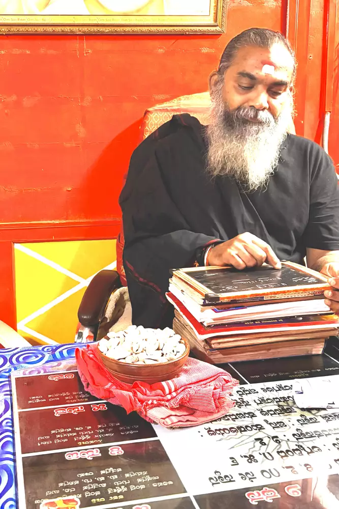 kundali reading astrologer in bangalore